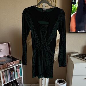 Bebe Black and Green Patterned Long Sleeve Dress